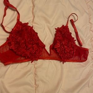 Medium flower lace bra